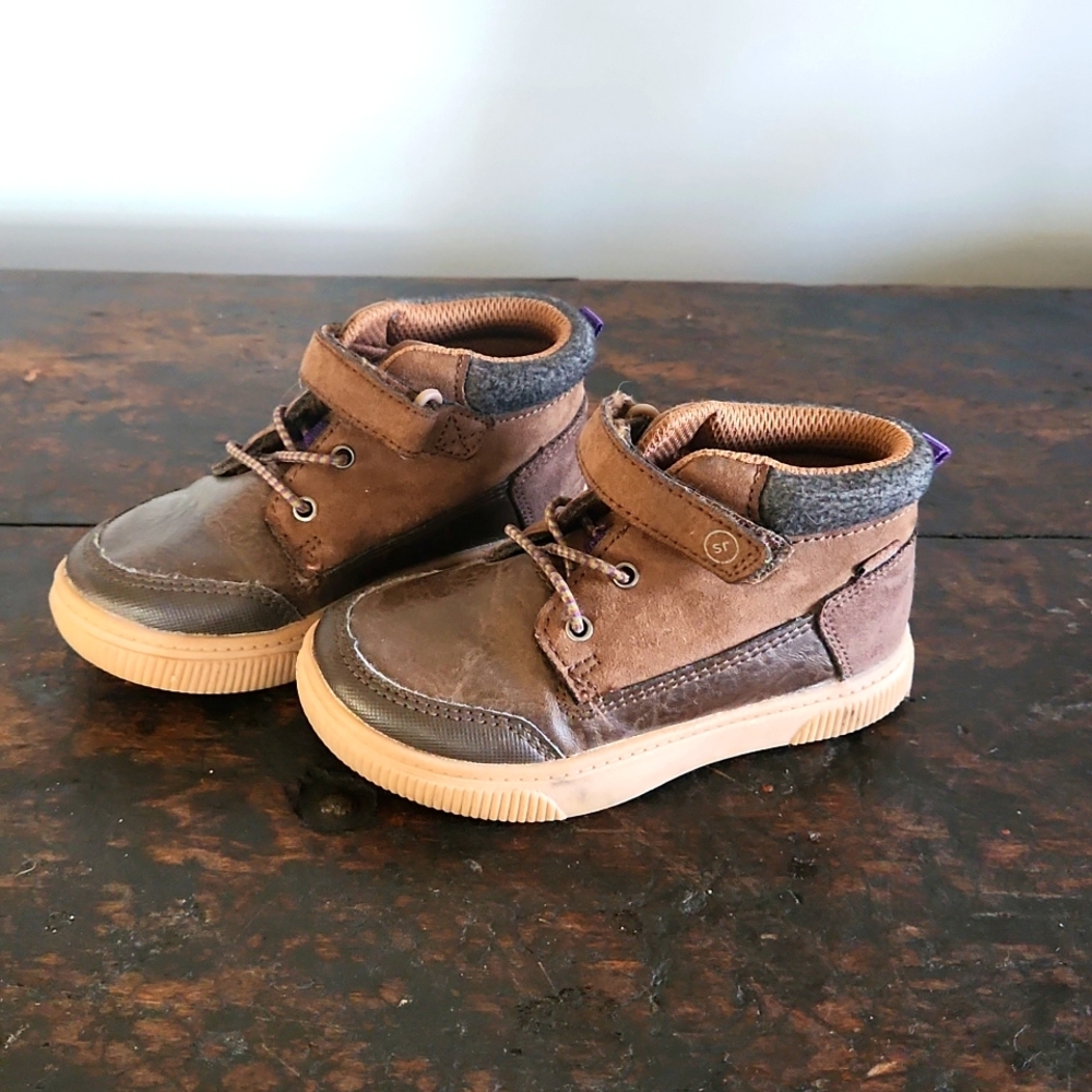 Stride Rite boots sz 8